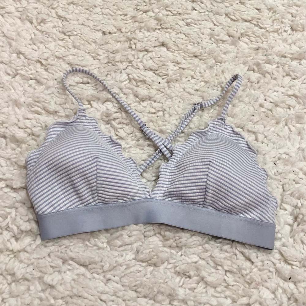 H&M Seersucker Striped Ruffle Bikini Top Blue periwinkle 6